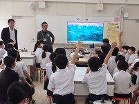 質問する子.jpg